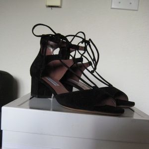 NIB! Tabitha Simmons Tallia Black Suede Lace-up Sandal Low Heel Size 7/37